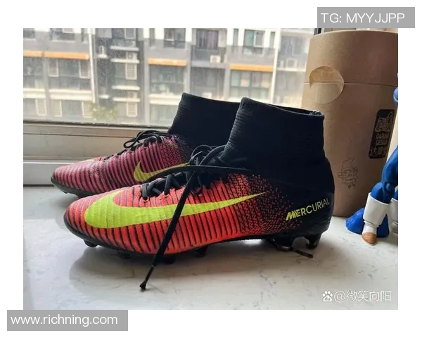 球星最爱穿的足球鞋品牌大盘点 哪些品牌成为顶级球员的首选