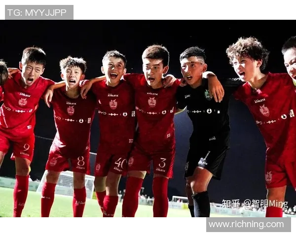 足球星视界11月19日聚焦绿茵盛宴纵论豪门对决与未来之星