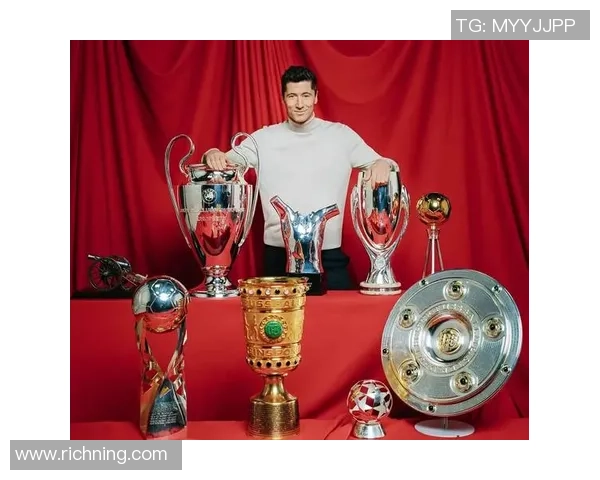 历年足球百大球星排名回顾与分析，盘点足坛传奇巨星的崛起与辉煌